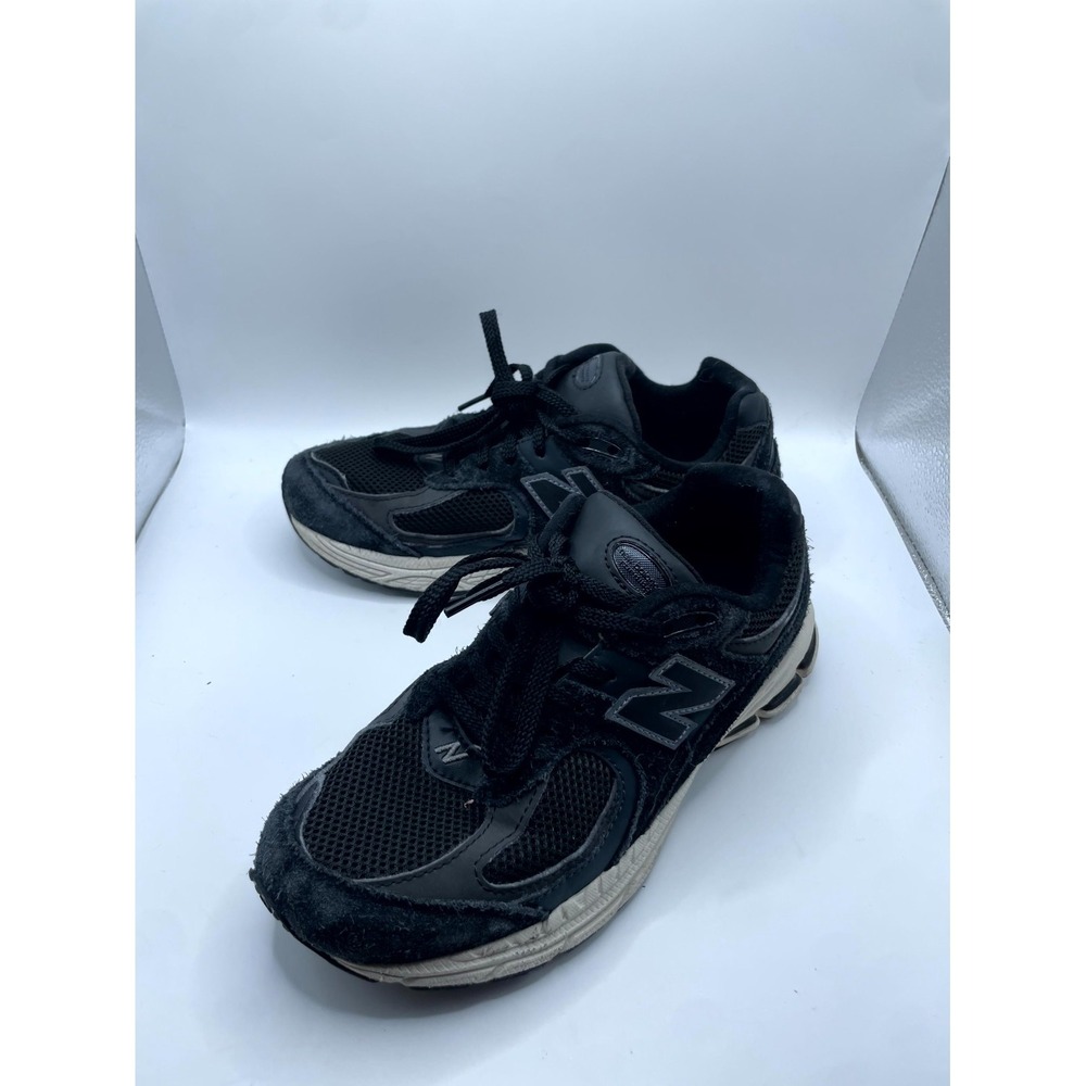 New Balance 2002 GC2002BK Sneaker Kids 4.5 Black Phantom Lace Up Lifestyle Shoes
